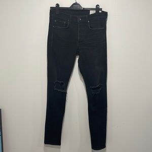 Rag & Bone Ripped Jeans - 31